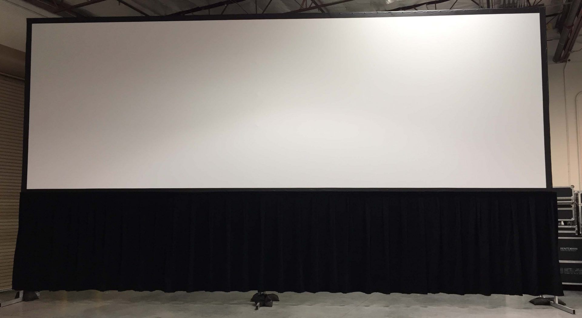 10' x 30' AV Stumpfl Vario Lock S64 Screen for rent