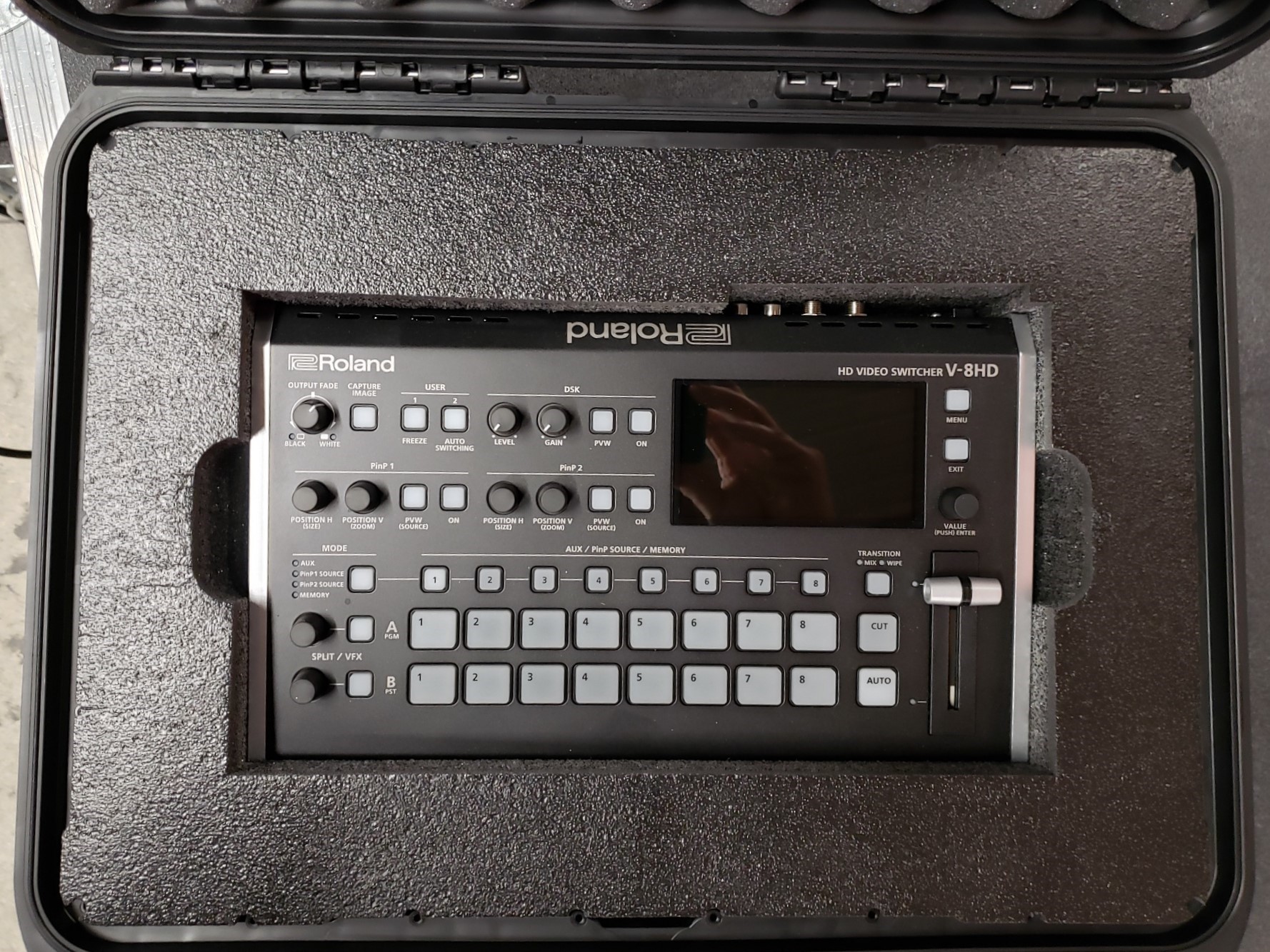 Roland V-8HD for rent