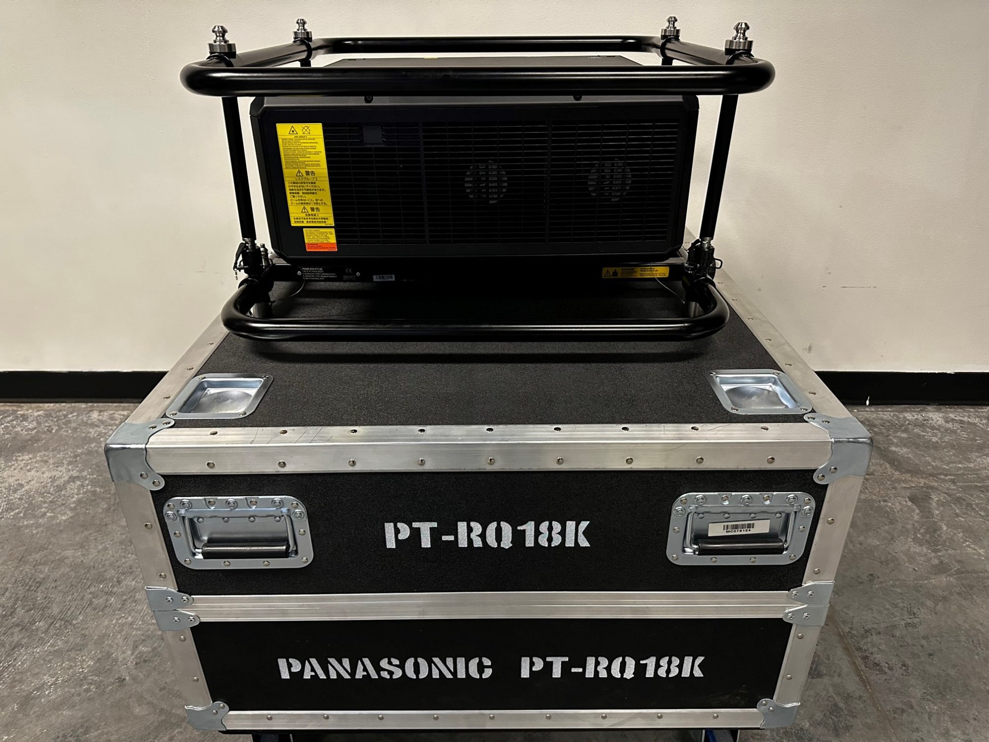 Panasonic PT-RQ18KU for rent
