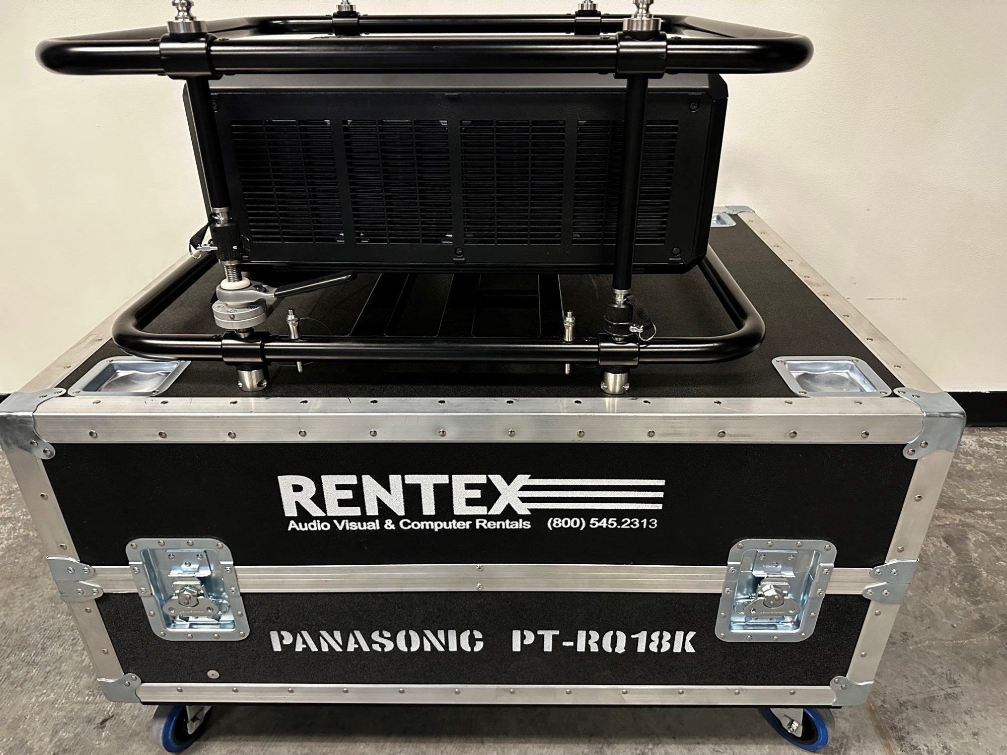 Panasonic PT-RQ18KU for rent