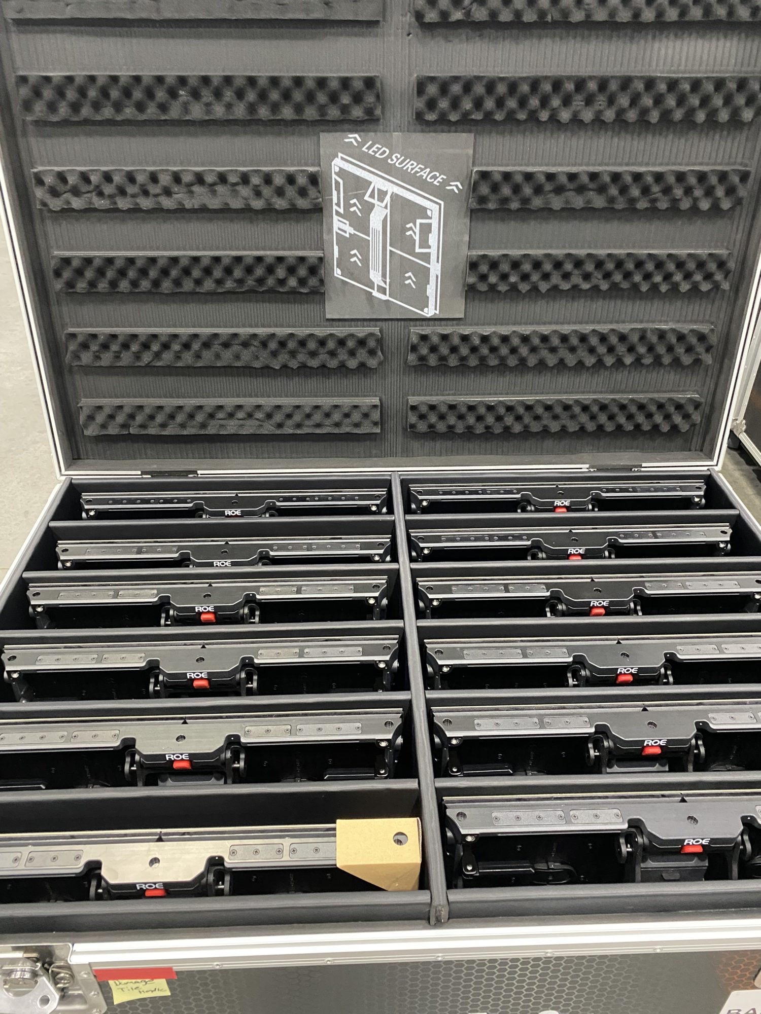 ROE Graphite GP 2.6 tile 500x500 for rent