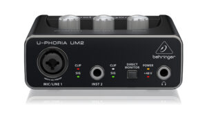 Behringer U-Phoria UM2
